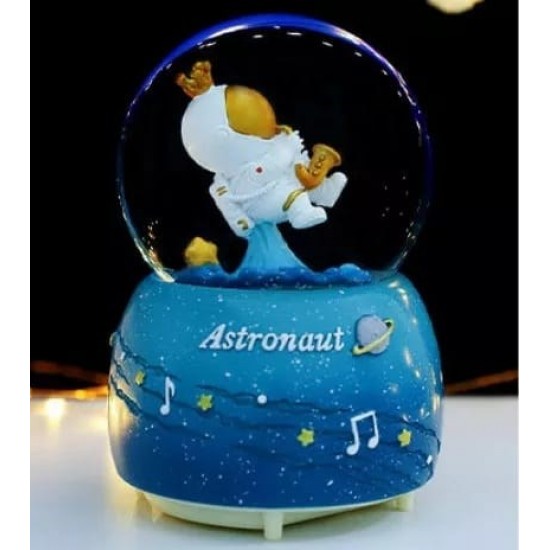 Astronot Temalı Işıklı Müzikli Püskürtmeli Büyük Boy Kar Küresi