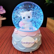 Sevimli Kedi Temalı Işıklı Müzikli Kar Küresi  Sevimli Kedi Temalı Işıklı Müzikli Kar Küresi
