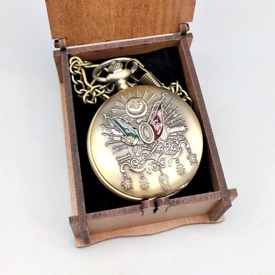 Kişiye Özel Ahşap Kutusunda Metal Gold Renk Osmanlı Tuğralı Köstekli Saat