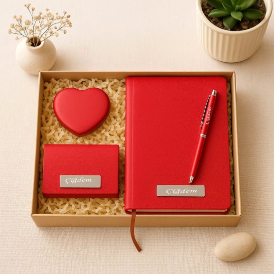 Kişiye Özel Defter Kalem Kartvizit & Kalpli Çep Aynası Kutulu Hediye Seti