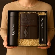 Kişiye Özel Premium Siyah Defter Göstergeli Dereçeli Termos Kalem Kutulu Hediye Seti Kişiye Özel Premium Siyah Defter Göstergeli Dereçeli Termos Kalem Kutulu Hediye Seti